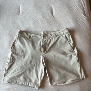 ABC Warpstreme shorts. 34 waist and 7” inseam. Great preowned condition